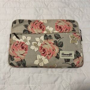 Canvas Life Floral Roses Laptop Carrying Protective Case